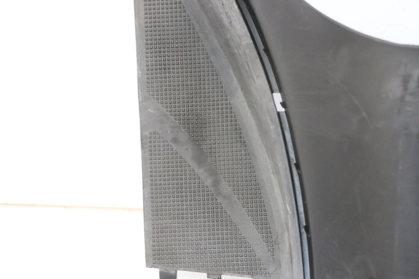 photo de Giunzione pedale del piede YAMAHA YP MAJESTY 125 (2007 - 2010) - Focus sulla struttura