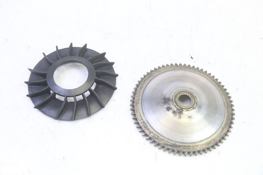 photo de VARIATORE PIAGGIO FLY 4T 50 (2013 - 2017) - Altra angolazione