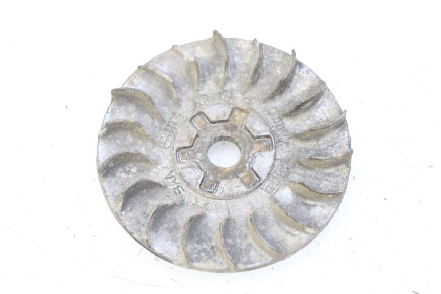 photo de JOUE FISSO YAMAHA JOG R LC 50 (2004 - 2014) - Vista principale