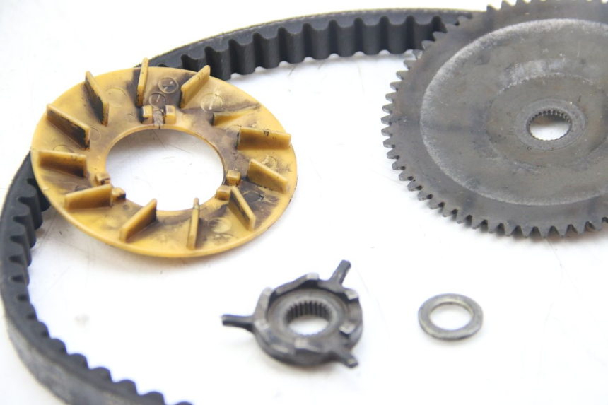 photo de JOUE FISSO PEUGEOT KISBEE 4T 50 (2018 - 2022) - Altra angolazione