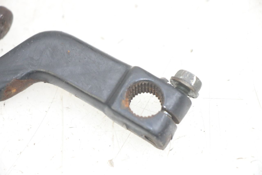 photo de KICK PEUGEOT KISBEE 4T 50 (2010 - 2017) - Altra angolazione