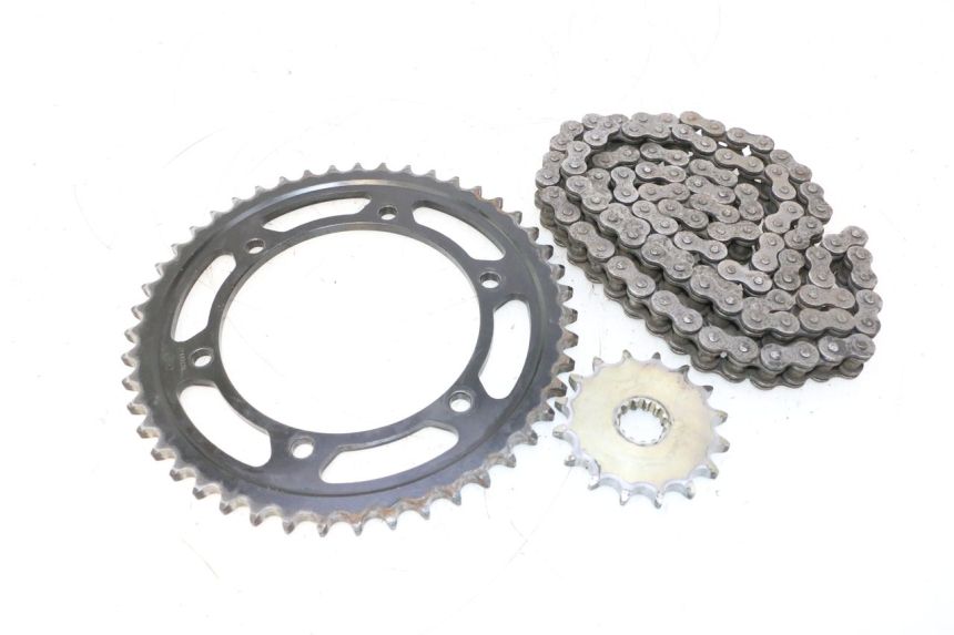 photo de KIT TRASMISSIONE KAWASAKI GPX F ZX750F 750 (1986 - 1990) - Dettagli dei punti di fissaggio