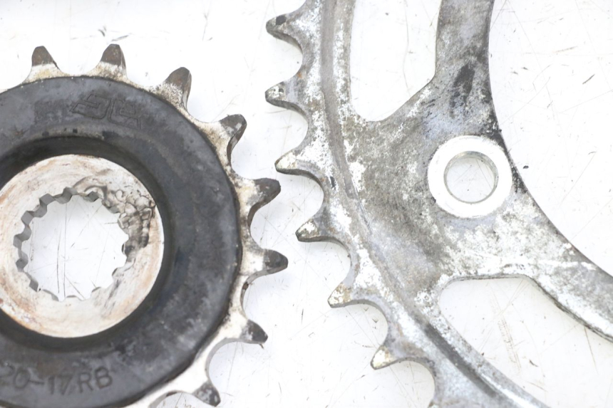 photo de KIT TRASMISSIONE SUZUKI GSR 750 (2011 - 2017) - Primo piano tecnico