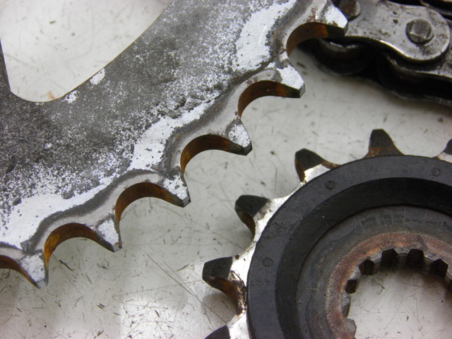 photo de KIT CATENA SUZUKI GSX F GSXF 650 (2007 - 2015) - Altra angolazione