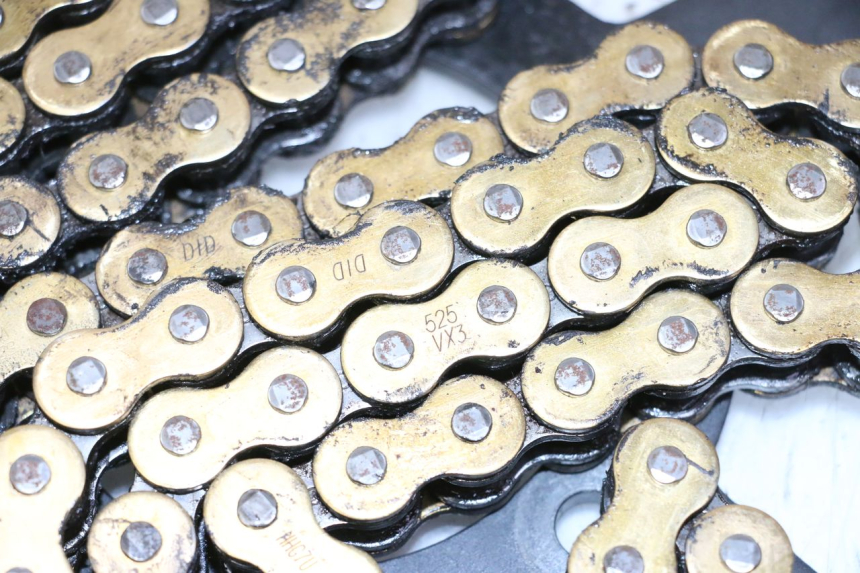 photo de KIT TRASMISSIONE SUZUKI SV S 650 (2003 - 2009) - Dettaglio del componente