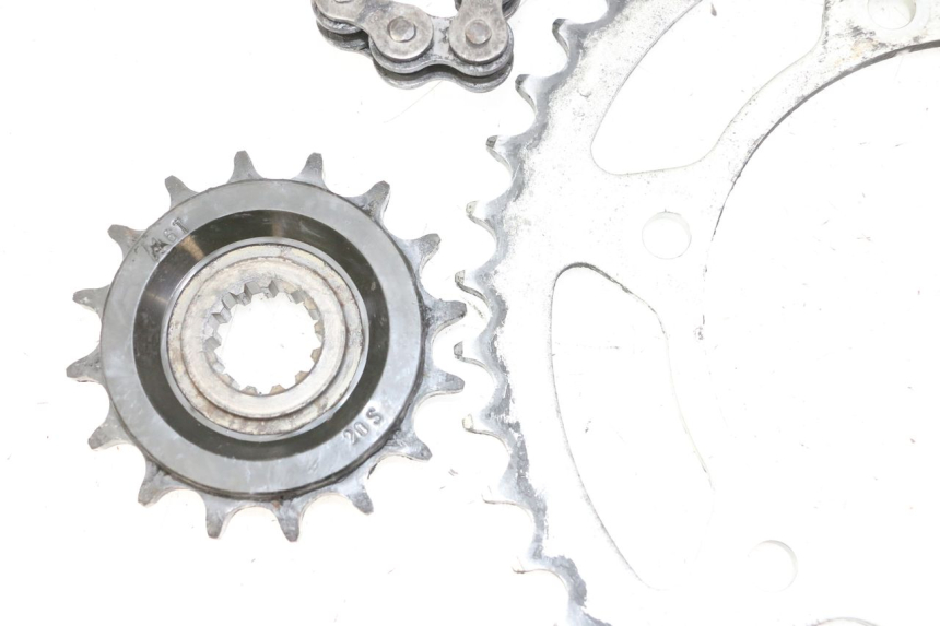 photo de KIT TRASMISSIONE YAMAHA XJ6 ABS 600 (2008 - 2016) - Zoom sullo stato d'uso