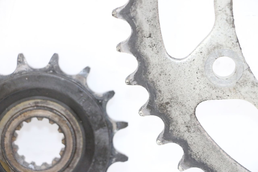 photo de KIT TRASMISSIONE YAMAHA XJ6 ABS 600 (2008 - 2016) - Marcature e riferimenti originali