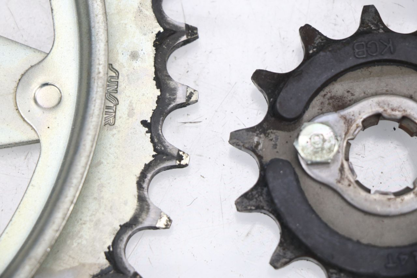 photo de KIT TRASMISSIONE HONDA XLV VARADERO 125 (2000 - 2006) - Primo piano tecnico