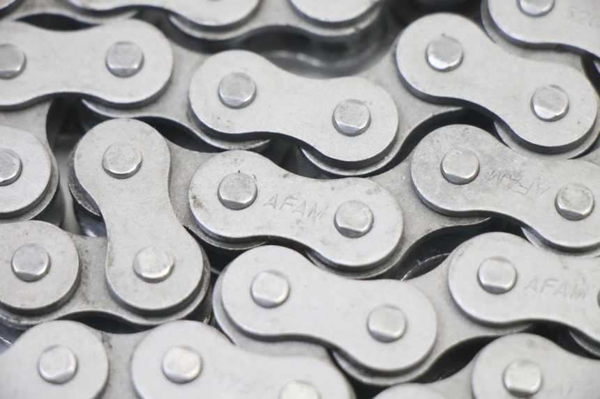 photo de KIT TRASMISSIONE YAMAHA YZ 125 (2006 - 2016) - Marcature e riferimenti originali