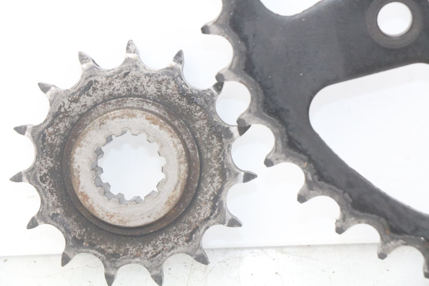 photo de KIT CATENA KAWASAKI Z S 750 (2003 - 2006) - Dettagli dei punti di fissaggio