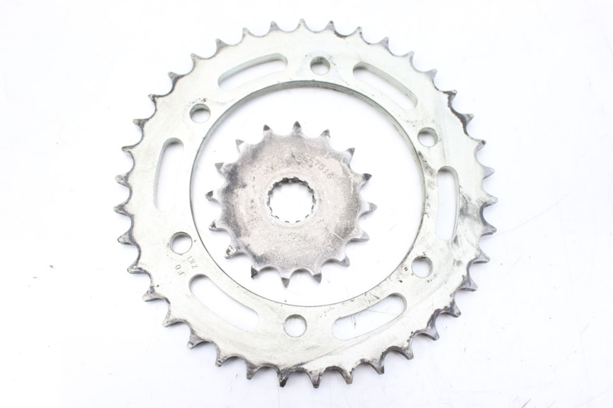 photo de KIT CATENA KAWASAKI ZR7 ZR-7 S 750 (1999 - 2004) - Stato della superficie e materiale