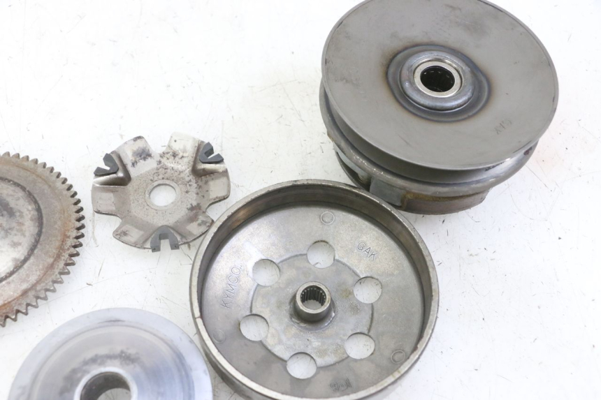 photo de KIT FRIZIONE VARIATORE KYMCO AGILITY 4T 50 (2005 - 2018) - Vista d'insieme del prodotto