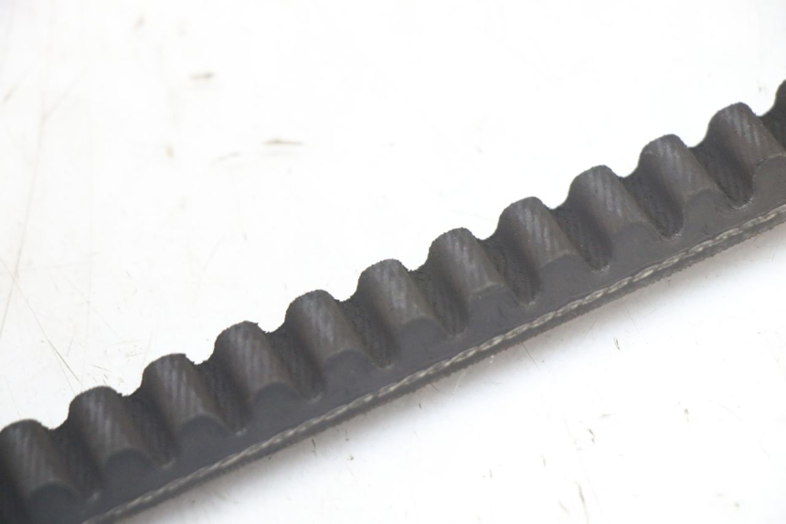 photo de KIT FRIZIONE VARIATORE KYMCO AGILITY 4T 50 (2018 - 2022) - Primo piano ad alta risoluzione