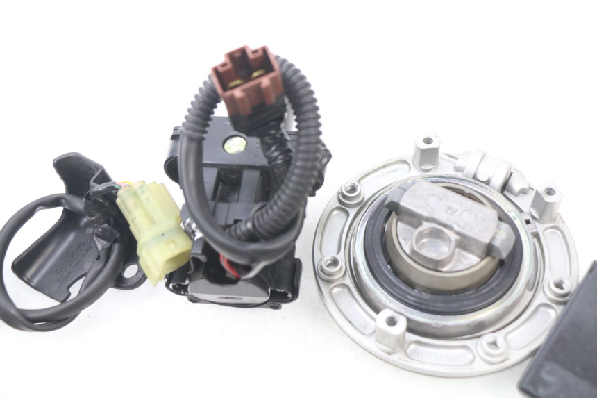 photo de KIT SERRATURE CDI HONDA CBR RR FIREBLADE 1000 (2006 - 2007) - Altra vista dell'articolo