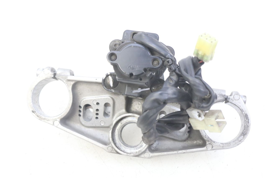 photo de KIT CHIAVE SERRATURA CDI NEIMAN YAMAHA FJR ABS 1300 (2006 - 2012) - Dettagli dei punti di fissaggio