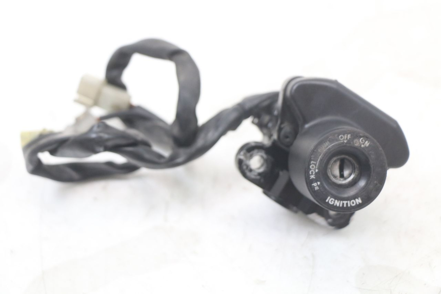 photo de KIT CHIAVE SERRATURA CDI NEIMAN YAMAHA FJR ABS 1300 (2006 - 2012) - Dettagli dei punti di fissaggio