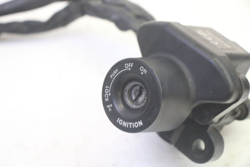 photo de KIT CHIAVE SERRATURA CDI NEIMAN YAMAHA FJR ABS 1300 (2006 - 2012) - Primo piano tecnico