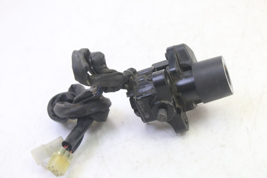 photo de KIT CHIAVE SERRATURA CDI NEIMAN YAMAHA FZ6 N FAZER 600 (2004 - 2006) - Altra angolazione