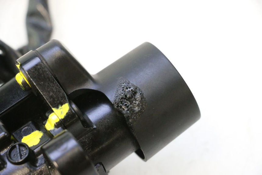photo de KIT SERRATURE CDI YAMAHA FZ8 800 (2010 - 2016) - Primo piano ad alta risoluzione