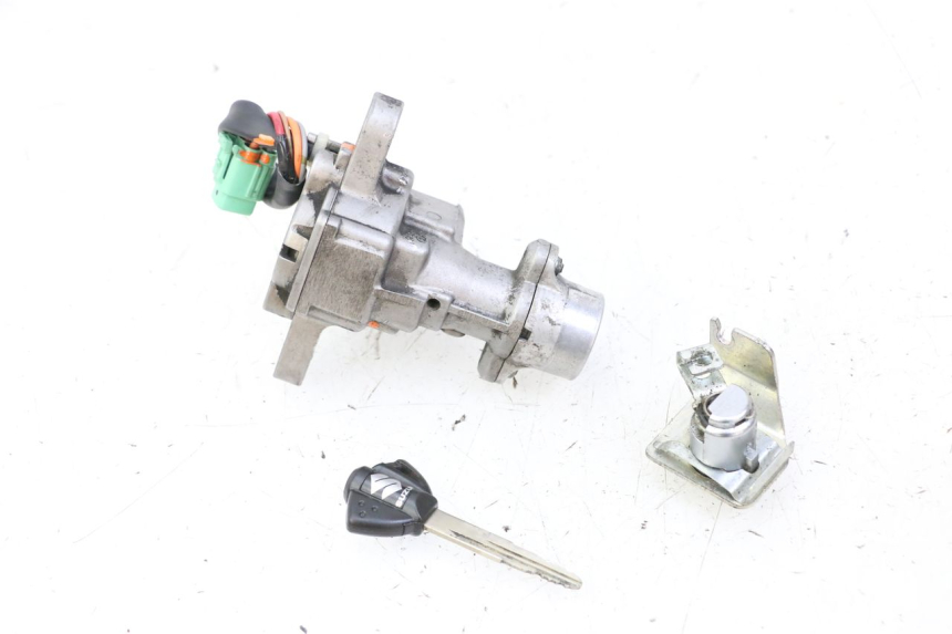 photo de KIT SERRATURE CDI SUZUKI GSR 750 (2011 - 2017) - Altra angolazione