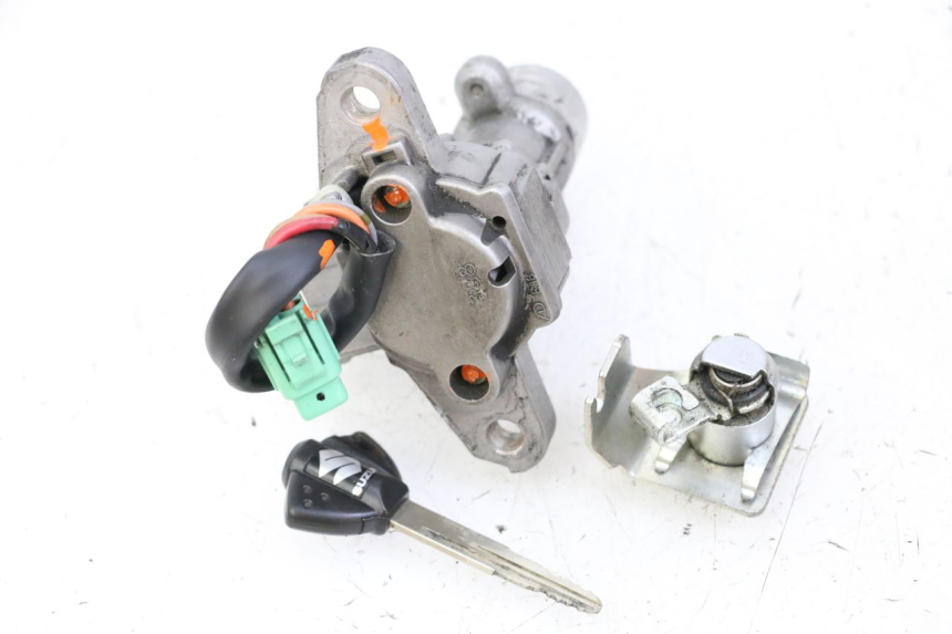 photo de KIT SERRATURE CDI SUZUKI GSR 750 (2011 - 2017) - Primo piano tecnico