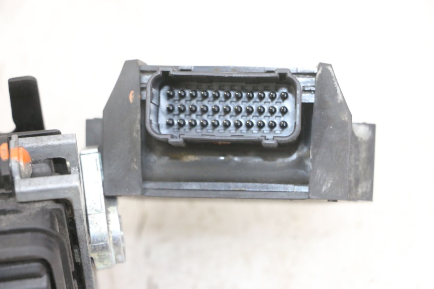 photo de KIT SERRATURE CDI HONDA SH i 300 (2015 - 2020) - Focus sulla struttura