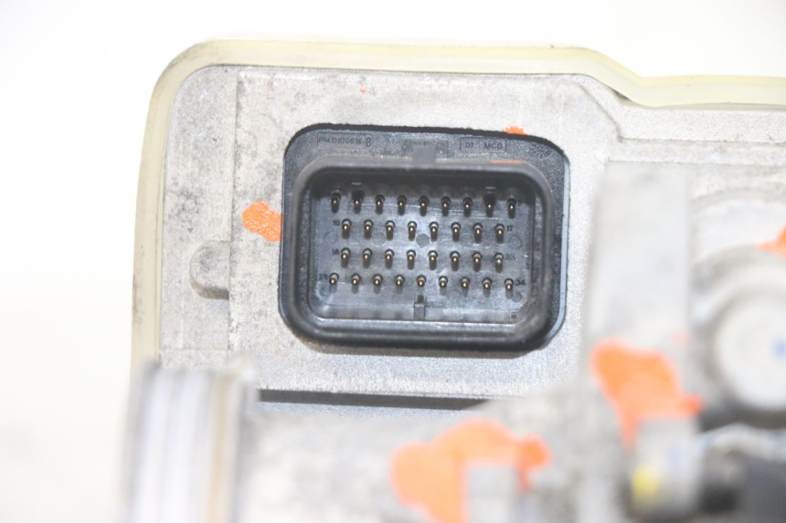 photo de KIT SERRATURE CDI PIAGGIO MP3 HPE 300 (2019 - 2026) - Primo piano tecnico