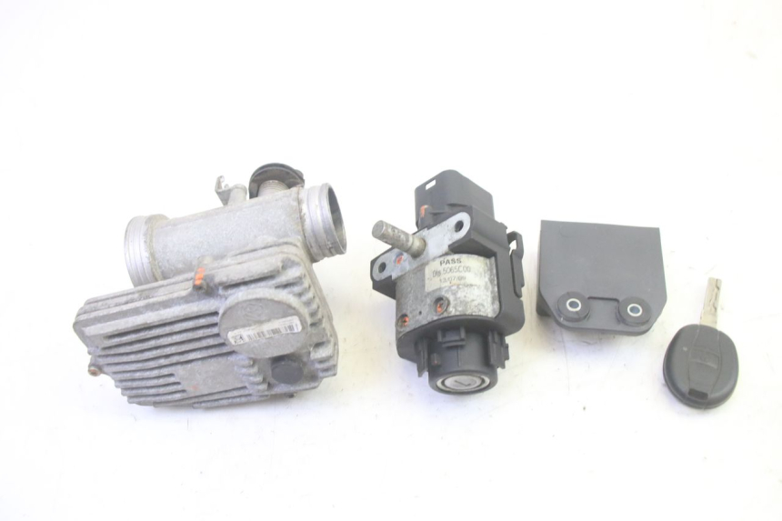 photo de KIT SERRATURE CDI PIAGGIO MP3 RL 250 (2006 - 2010) - Dettaglio del componente