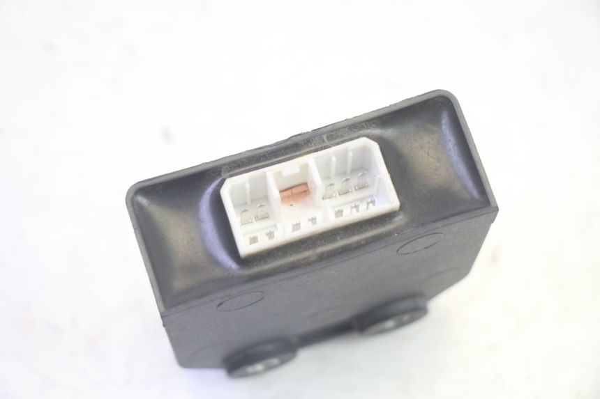 photo de KIT SERRATURE CDI PIAGGIO MP3 RL 250 (2006 - 2010) - Angolazione alternativa