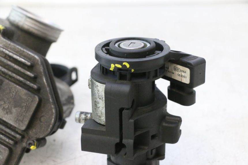 photo de KIT SERRATURE CDI PIAGGIO MP3 500 (2016 - 2018) - Stato della superficie e materiale