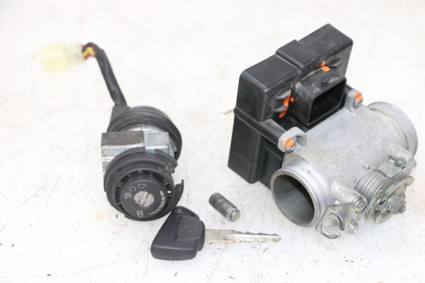 photo de KIT SERRATURE CDI PEUGEOT SATELIS 125 (2013 - 2018) - Vista principale