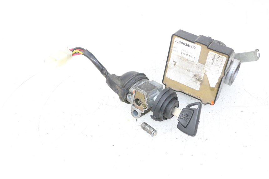 photo de KIT SERRATURE CDI PEUGEOT SATELIS 125 (2013 - 2018) - Angolazione alternativa