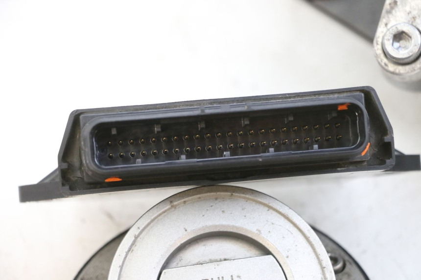 photo de KIT CHIAVE SERRATURA CDI NEIMAN YAMAHA TDM ABS 900 (2002 - 2014) - Focus sulla struttura