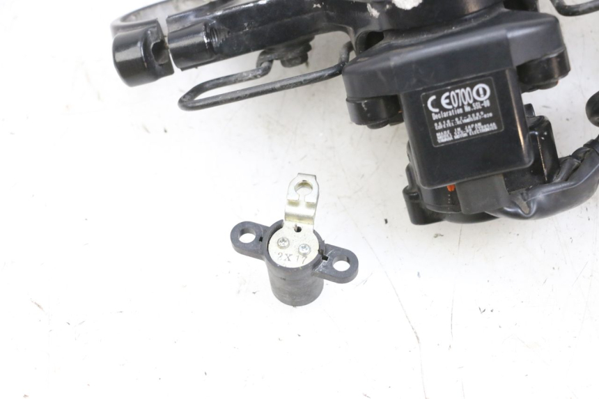 photo de KIT CHIAVE SERRATURA CDI NEIMAN YAMAHA TDM ABS 900 (2002 - 2014) - Marcature e riferimenti originali