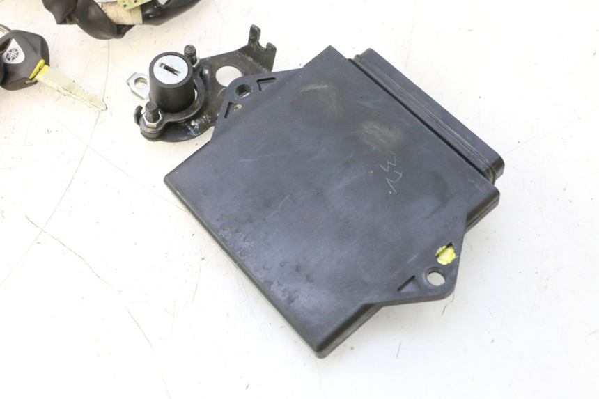 photo de KIT SERRATURE CDI YAMAHA TDM ABS 900 (2002 - 2014) - Zoom sui componenti