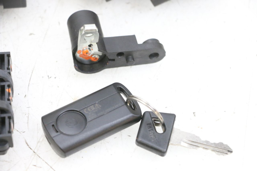photo de KIT SERRATURE CDI YAMAHA TRICITY 300 (2020 - 2024) - Ricambio usato controllato