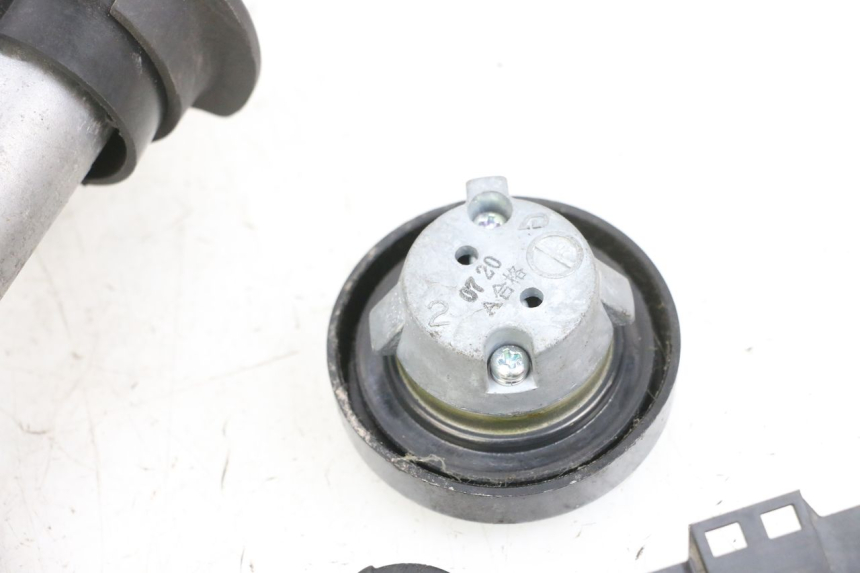 photo de KIT CHIAVE SERRATURA CDI NEIMAN YAMAHA X-MAX XMAX 125 (2010 - 2013) - Zoom sullo stato d'uso