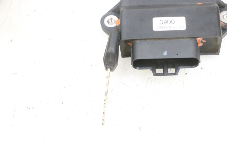 photo de KIT CHIAVE SERRATURA CDI NEIMAN YAMAHA X-MAX XMAX 125 (2010 - 2013) - Marcature e riferimenti originali