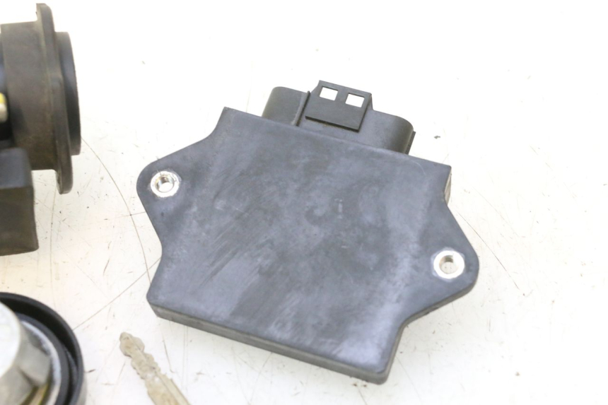 photo de KIT CHIAVE SERRATURA CDI NEIMAN YAMAHA X-MAX XMAX 125 (2010 - 2013) - Caratteristiche distintive