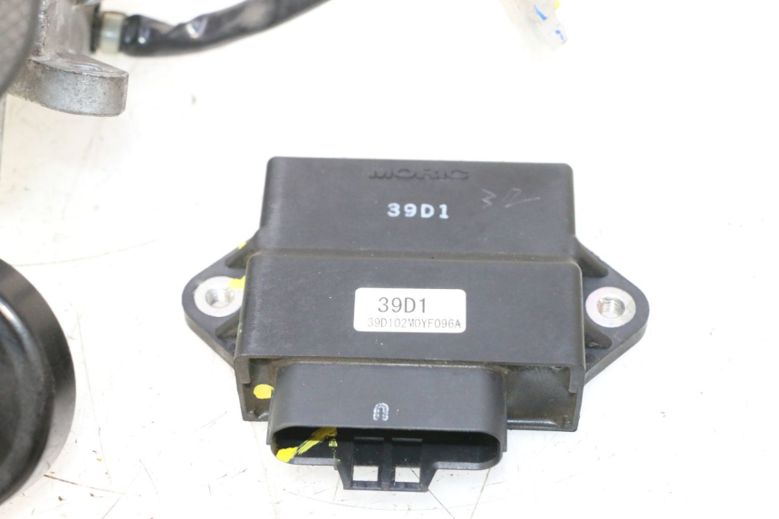 photo de KIT CHIAVE SERRATURA CDI NEIMAN YAMAHA X-MAX XMAX 125 (2010 - 2013) - Altra angolazione