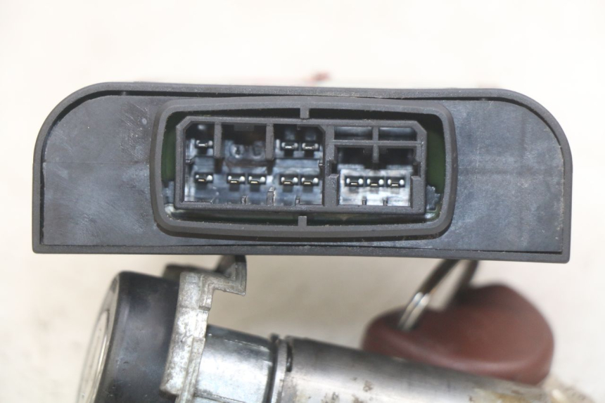 photo de KIT CHIAVE SERRATURA CDI NEIMAN PIAGGIO X9 EVOLUTION 125 (2003 - 2007) - Zoom sullo stato d'uso