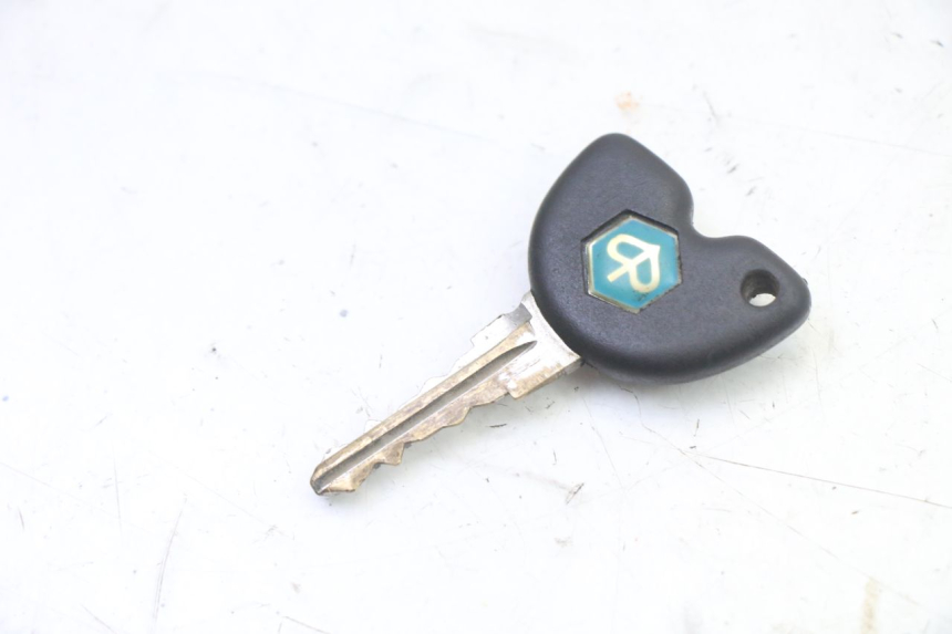 photo de KIT CHIAVE SERRATURA CDI NEIMAN PIAGGIO X9 EVOLUTION 125 (2003 - 2007) - Stato della superficie e materiale