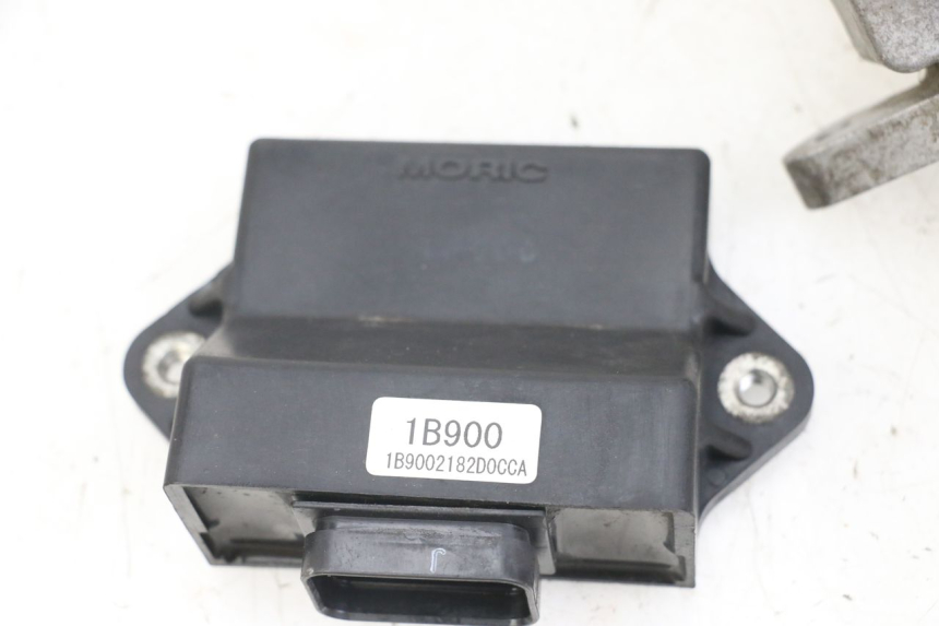 photo de KIT CHIAVE SERRATURA CDI NEIMAN YAMAHA XMAX X-MAX 125 (2006 - 2009) - Altra vista dell'articolo