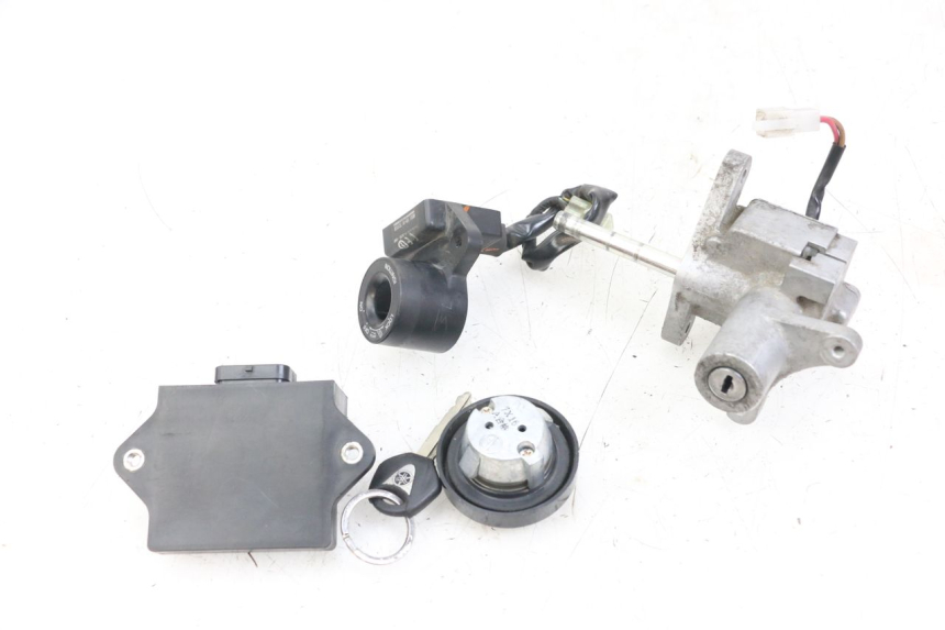 photo de KIT CHIAVE SERRATURA CDI NEIMAN YAMAHA XMAX X-MAX 125 (2006 - 2009) - Zoom sullo stato d'uso