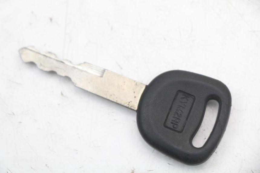 photo de KIT CHIAVE SERRATURA NEIMAN KYMCO AGILITY 4T 50 (2005 - 2018) - Caratteristiche distintive