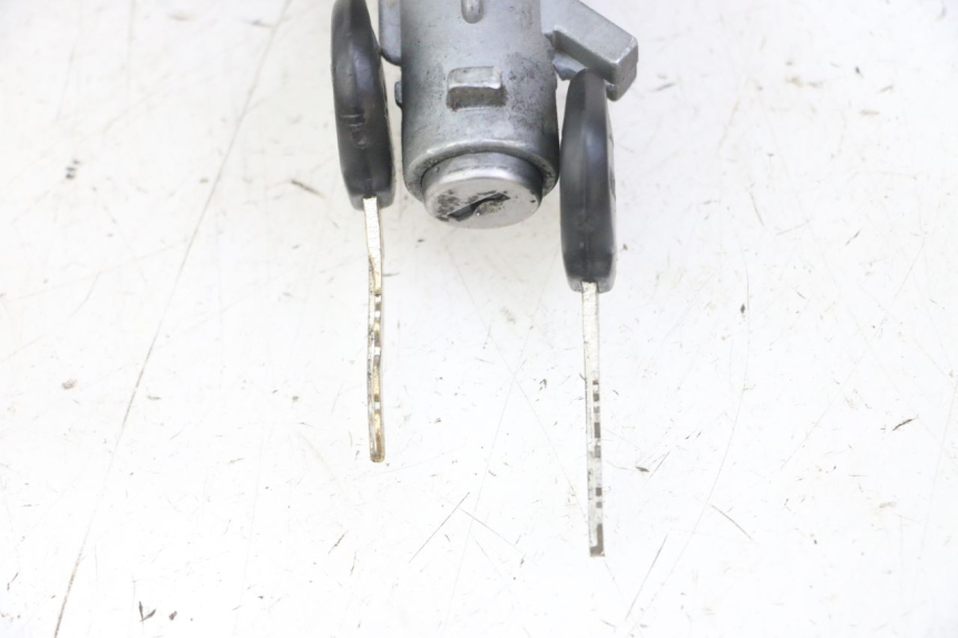 photo de KIT CHIAVE SERRATURA NEIMAN KYMCO AGILITY 4T 50 (2005 - 2018) - Dettaglio del componente