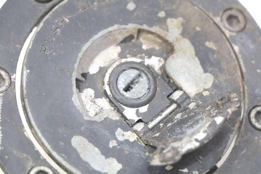 photo de KIT SERRATURA CHIAVE NEIMAN HONDA CBR RR FIREBLADE 900 (1992 - 1994) - Altra vista dell'articolo