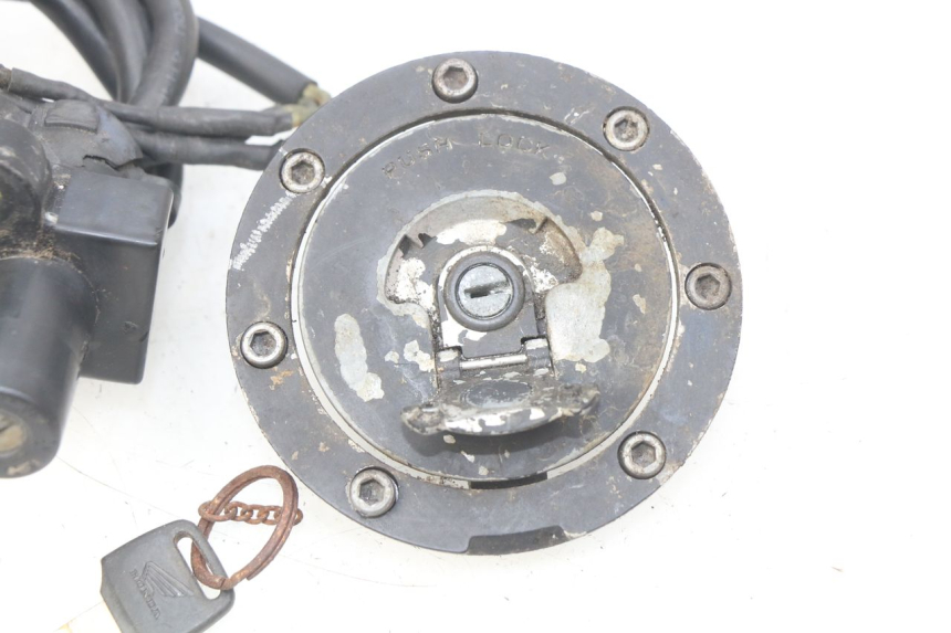 photo de KIT SERRATURA CHIAVE NEIMAN HONDA CBR RR FIREBLADE 900 (1992 - 1994) - Foto prodotto supplementare