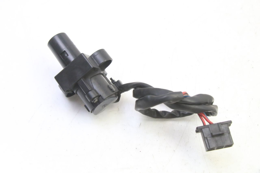 photo de KIT SERRATURA CHIAVE NEIMAN HONDA CBR RR FIREBLADE 900 (1992 - 1994) - Dettagli dei punti di fissaggio