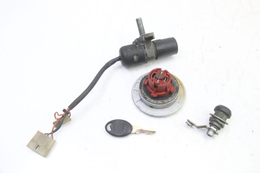 photo de KIT SERRATURE APRILIA CLASSIC 125 (1995 - 2001) - Dettaglio del componente